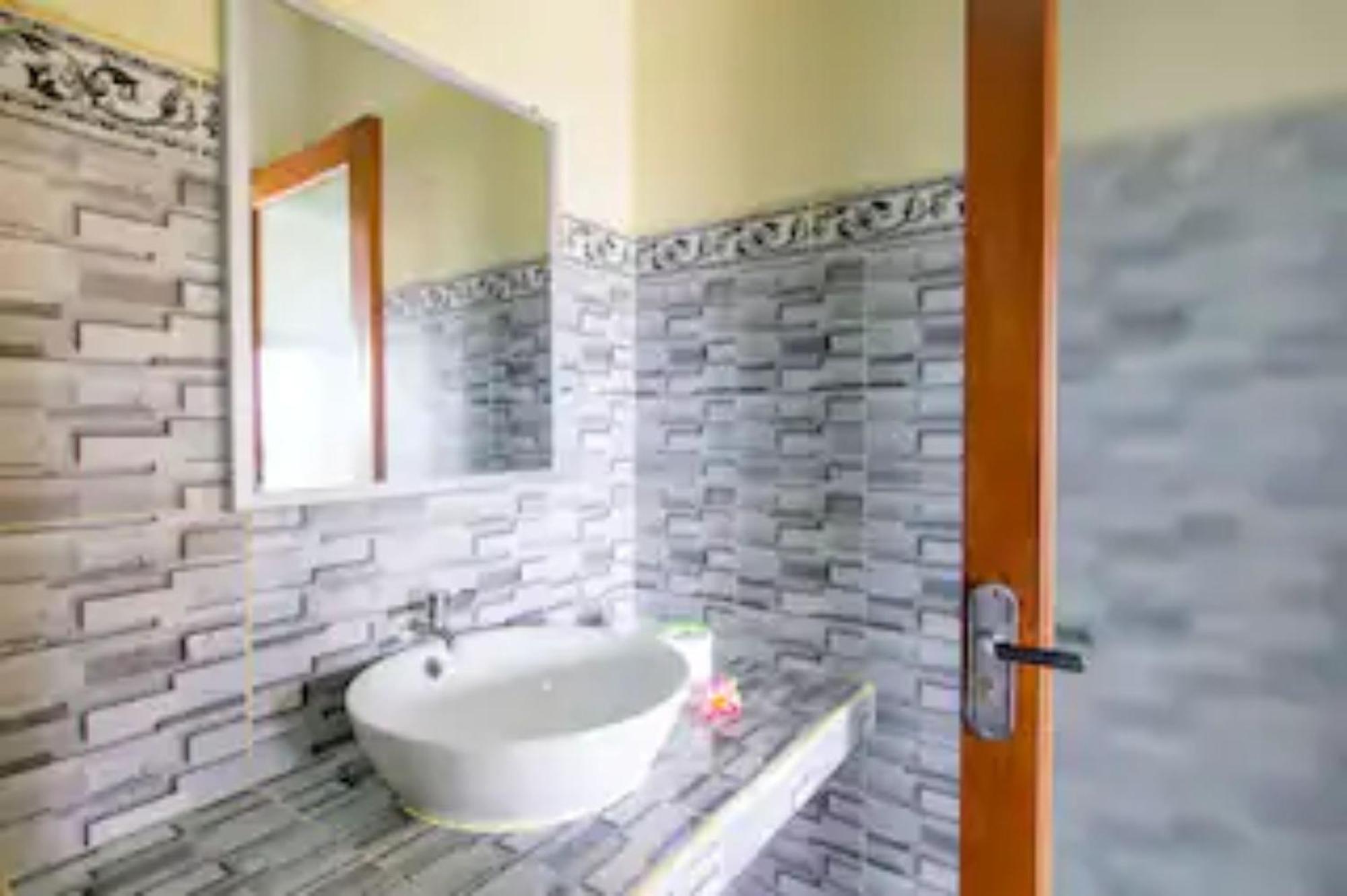 Pondok Lulik Homestay Canggu Extérieur photo
